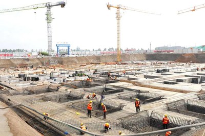 公主岭市千方百计抓项目扩投资稳增长